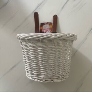White wicker front handlebar leather strap storage girls bike bicycle basket